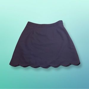 Women’s Black Scalloped Hem Skirt with Size zip n button and lined
